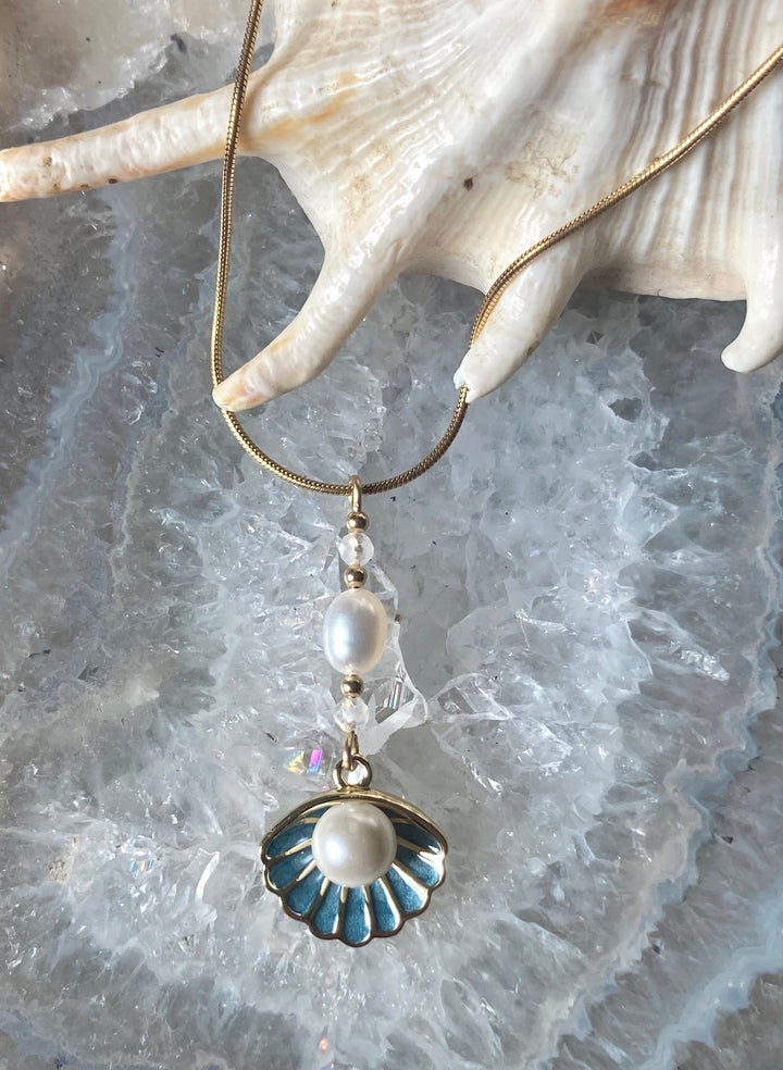 Gold Shell Pendant Moonstone & Pearl Necklace